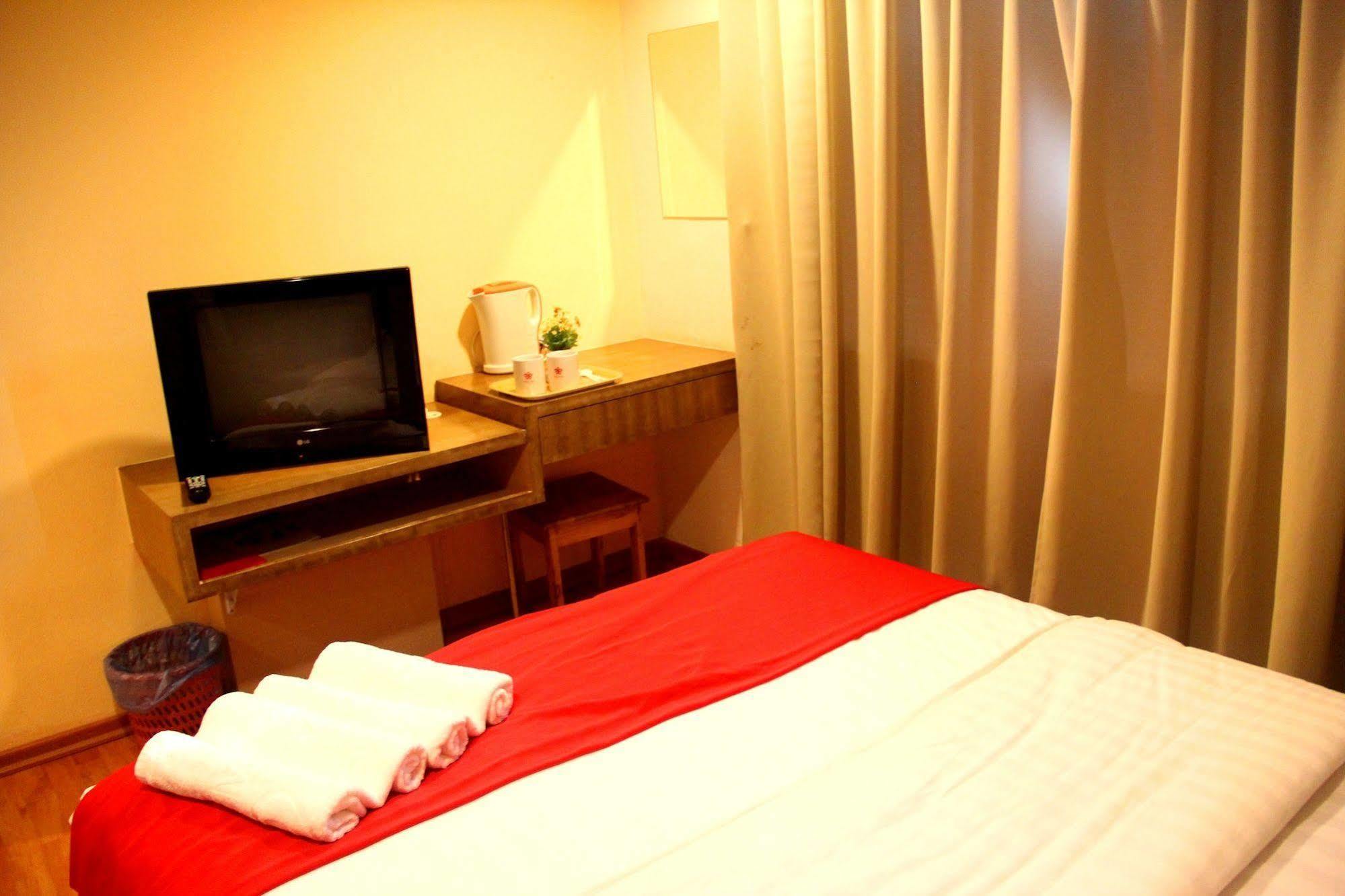 906 Hotel Melaka Raya Exterior photo